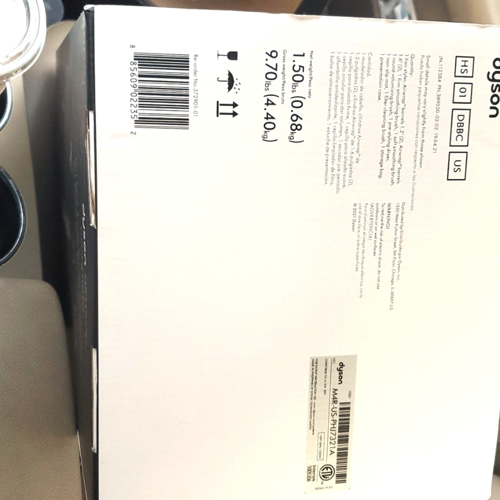 COPY - COPY - Dyson airwrap complete color is Dark blue & Copper
